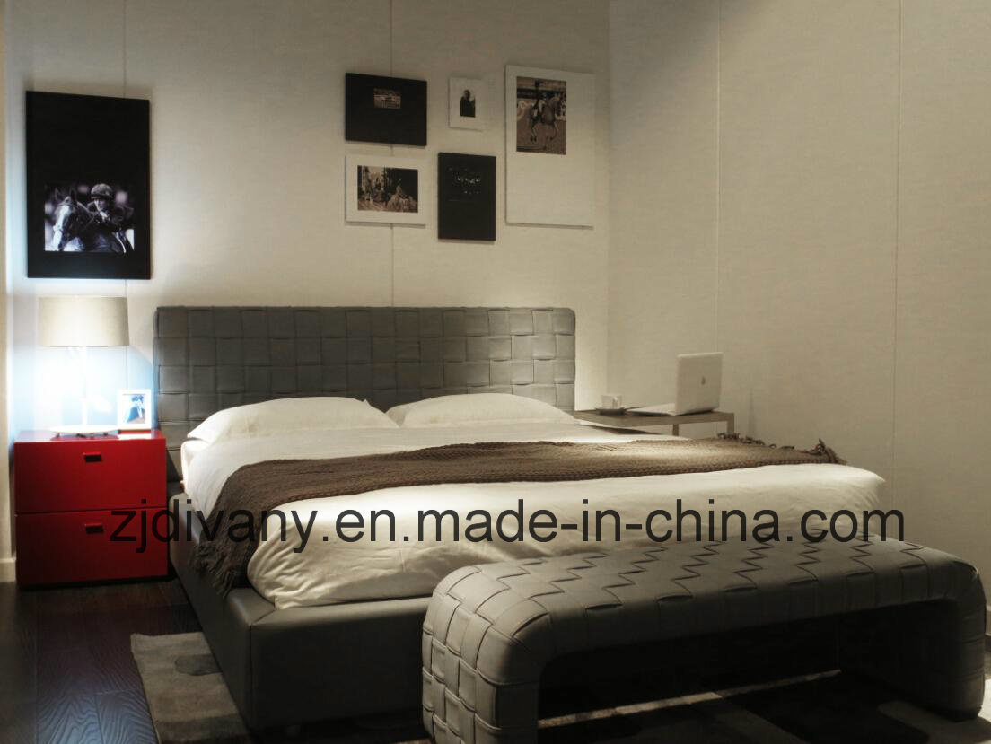 Italian Modern Style Bedroom Leather Bed (A-B41)
