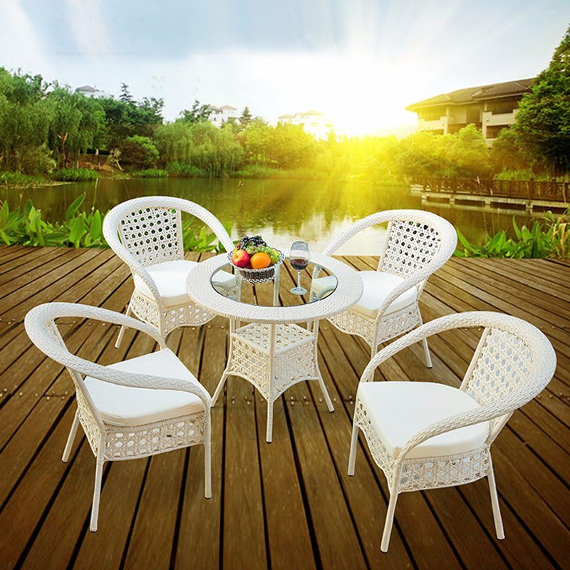 Cheap Outdoor Garden PE Rattan / Wicker Square Dining Table and Chairs Set (Z352)