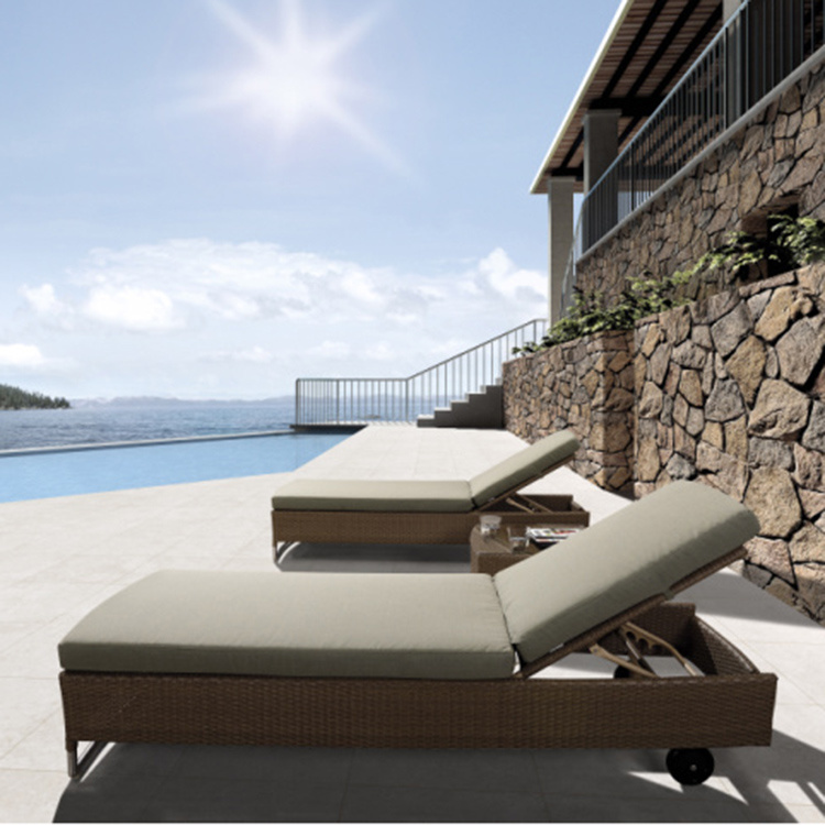 2017  Hotel Swimming Pool Furniture Rattan Sun Bed T519