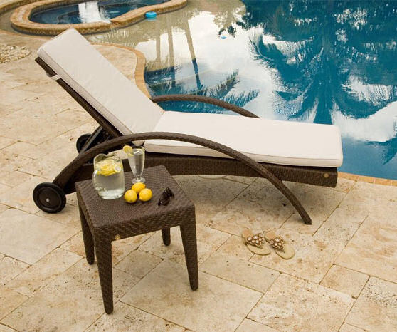 Pool Side Rattan Wicker Chaise Lounger with Side Table Wf050020