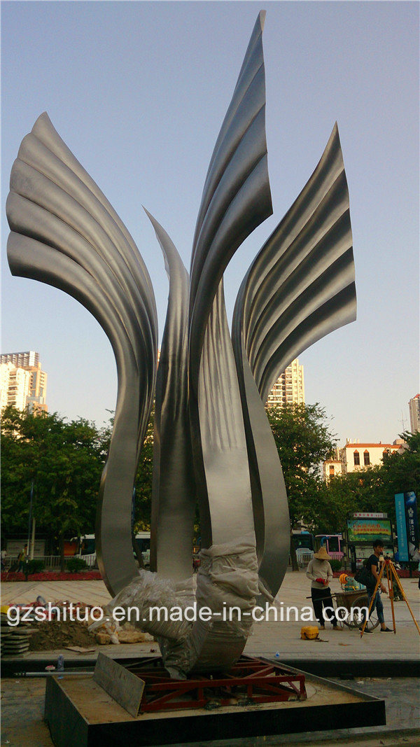 Silver Wings of Liberty, Large Metal Stainless Steel Sculpture, Is Suitable Decoration to The Outdoor Garden.Our Company Specializing in The Production of Metal