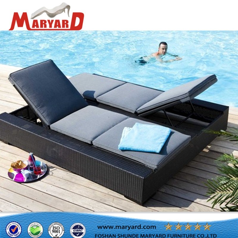Elegant Fabric French Style Sun Lounger and Outdoor Chaise Lounge Suitable for Swimming Pool