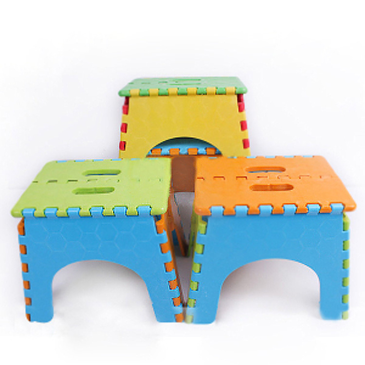 Portable Plastic Folding Chair for Kid's Furniture