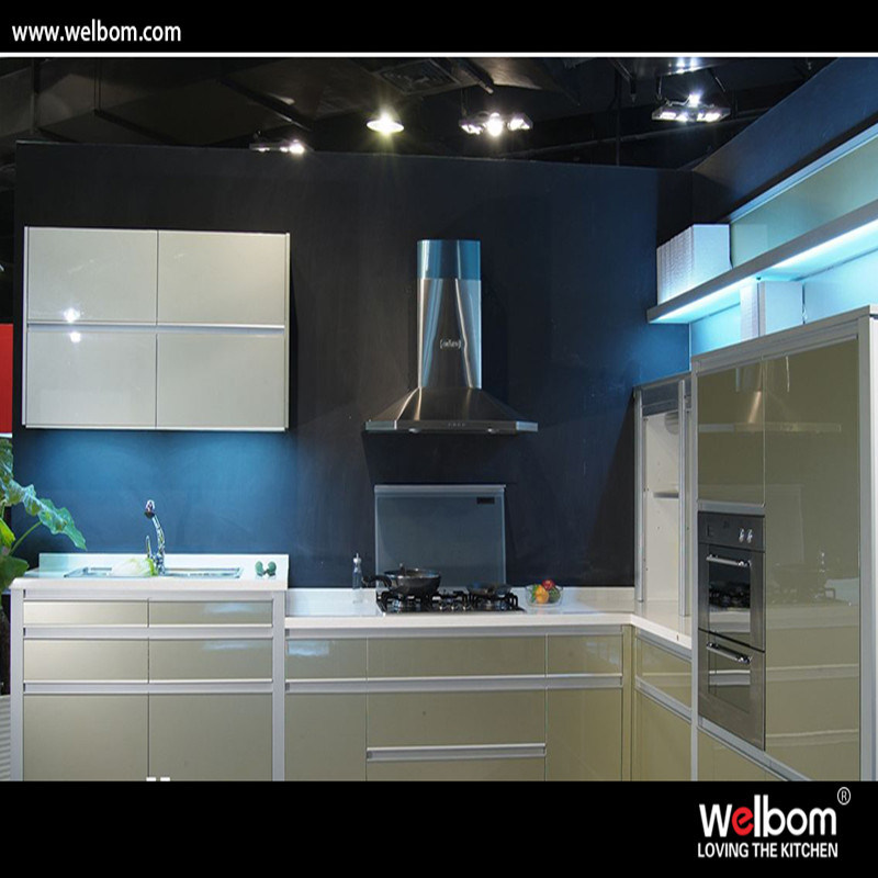 Welbom Modern High Gloss Lacquer 3 Doors Kitchen Cabinet