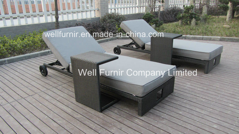 Garden-Furniture-Rattan-Sun-Loungers-and-Sofas with Coffee Table/Rattan Chaise Lounge
