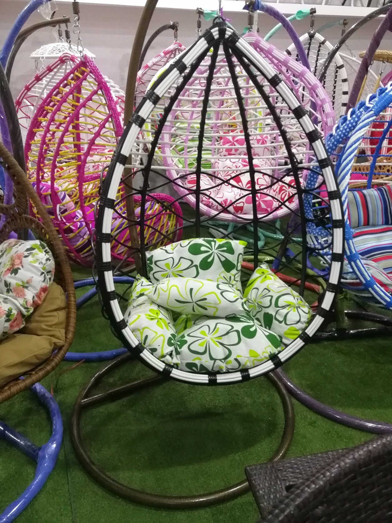 Modern Patio Outdoor Swing Rattan Outdoor Double Swing Egg Chairs