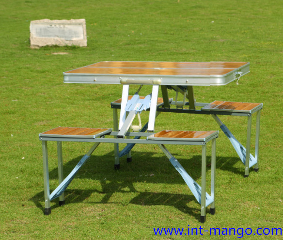Eco Friendly Bamboo Camping Folding Table with Chairs (MW12003)