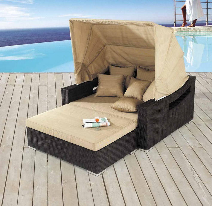 Rattan Outdoor Lounge with Canopy