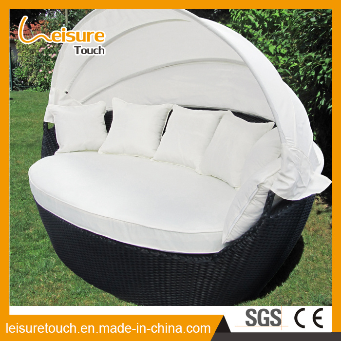 Outdoor Garden Rattan Furniture Oval Shade Wicker Sunbed Lying Lounge Bed Daybed