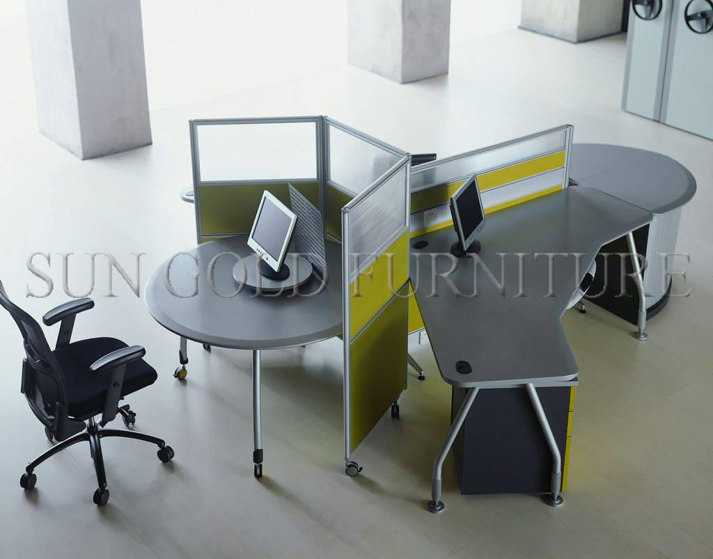 Glass Partition Round Workstation New Design 3-People Office Desk (SZ-WS330)