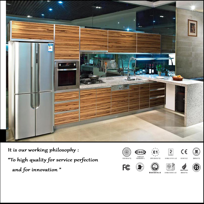 UV High Glossy Wood Pattern Kitchen Cabinet (FY5482)