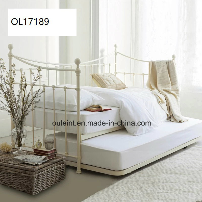 Morden Design Metal Daybed Sofa Bed (OL17189)