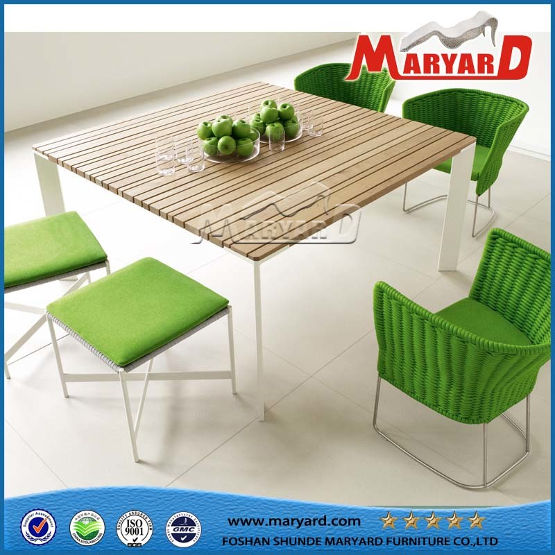 Fashion Style Rattan with Teak Dinner Table and Chiars