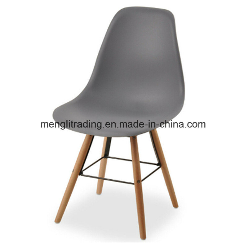 Modern Hot Sale Beech Wood Design Dining Room Plastic Chairs