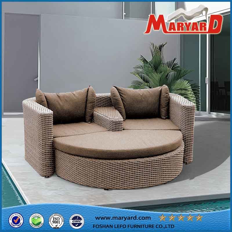 New Design Outdoor Patio Rattan Daybed Furniture Manufacturer