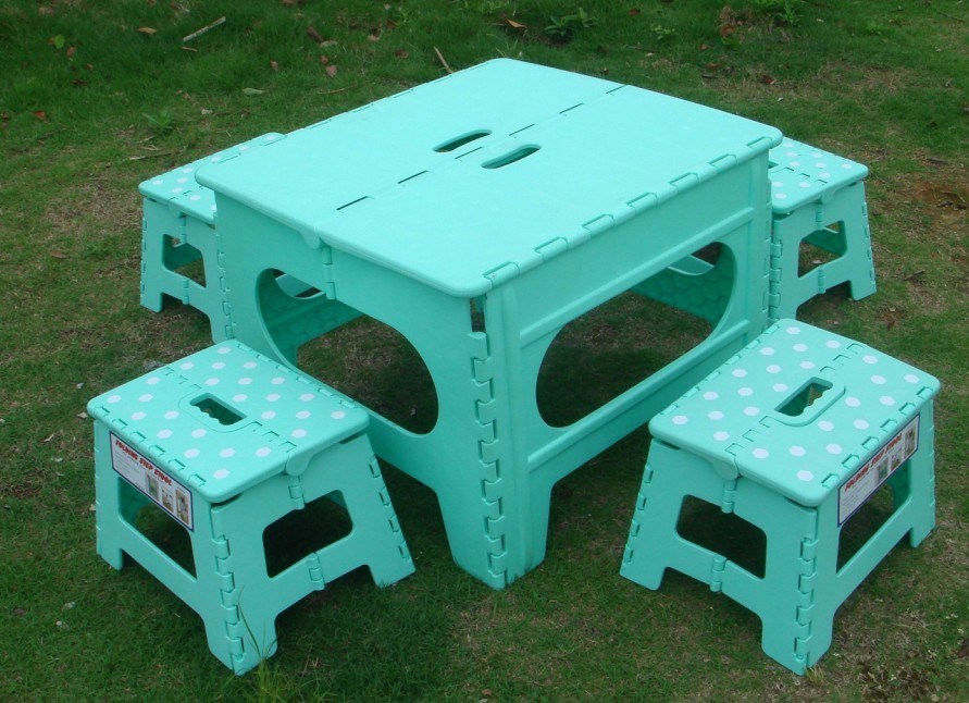 New PP Kid's Folding Learing Playing Table