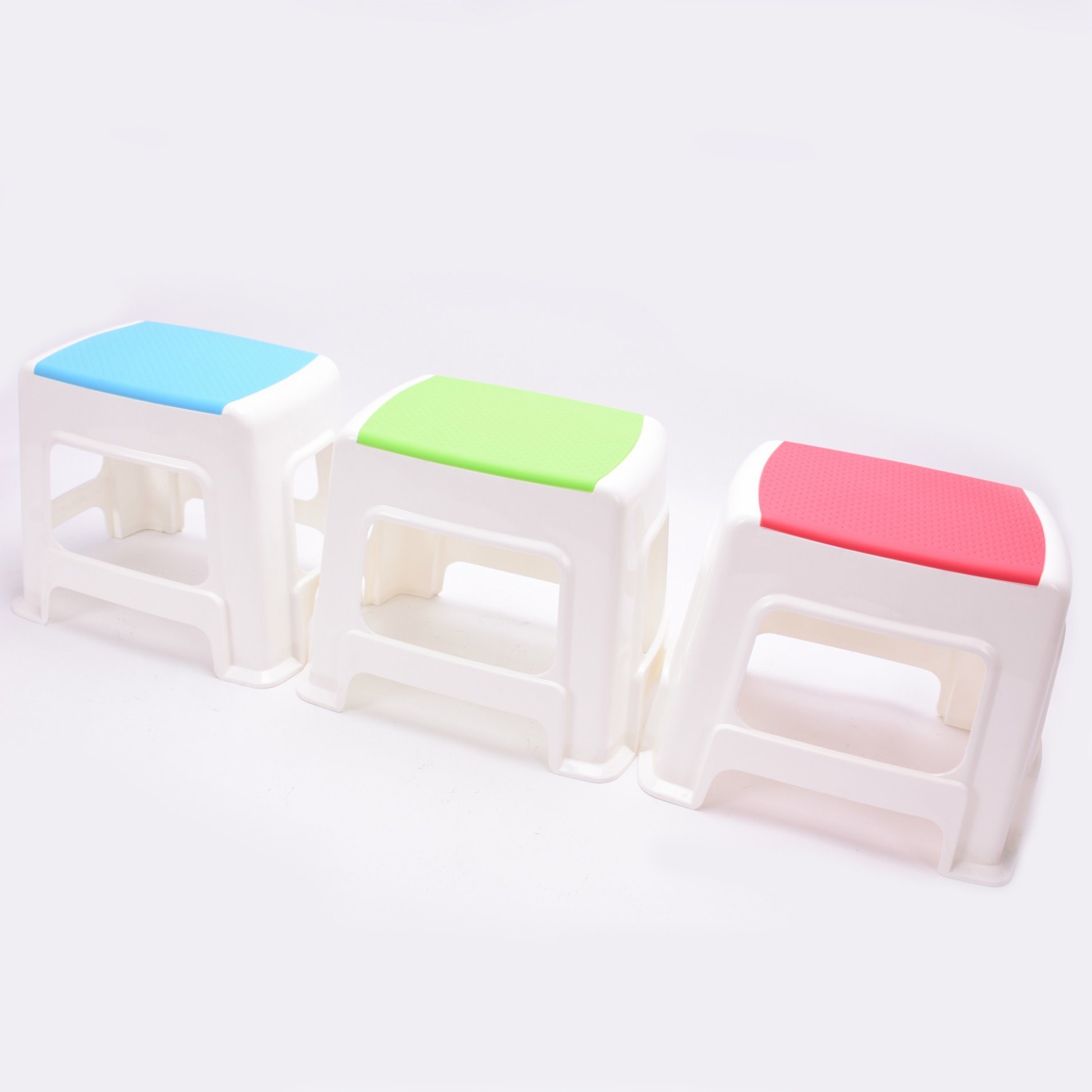 New PP Material Plastic Kids Stool for Wholesale