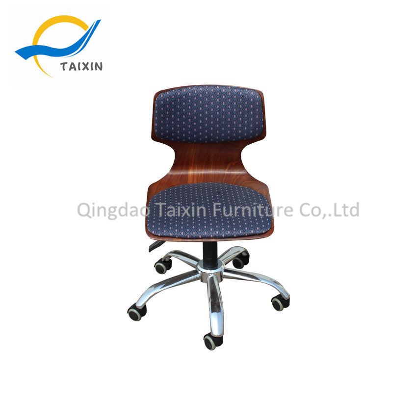 Modern Furniture Midback Rotary Chair in Office