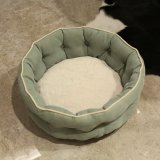 Fashion Luxury Fabric Pet Sofa Dog Bed Pet Product Cat Bedding Bed