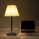 Concise High Quality Hotel Home Decor Modern Table Lamp with White Fabric Lampshade