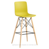 Colorful Modern Plastic Bar Chair with Wooden Leg (SP-UBC246)