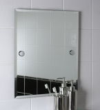 China 2mm-6mm Bathroom Mirror with Polished Belveled Edge in Custom Size and Shape with Good Water and Acid Resistance (BSM-1601)