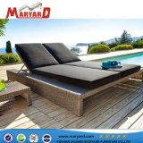 High Quality Fabric Beach Lounger Chair French Chaise Lounge Suitable for Swimming Pool Furniture