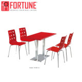 Guangzhou Wooden Restaurant Table with 4 Special Chairs in High Quality for Sale (FOH-BC31C)