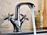 Luxury Two Handles Washbasin Sink Mixer (DH39)