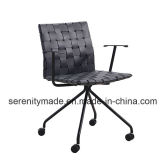 China Modern Rattan Black Metal Aemrest Chairs for Dining Room/Office