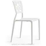 Popular White Plastic Cafe Dining Chair (SP-UC395)