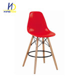 China Replica Wood Leg PP Plastic Eames Bar Stool Chair