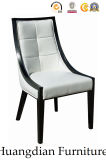 Elegant Style Restaurant Furniture Solid Wood Tufted Dining Chair (HD472)