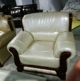 White Color Factory Wholesale Price Hotel Lobby Leather Sofa (A06)