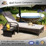 Well Furnir T-0543 Attractive Adjustable Rattan Sun Lounge with Free Side Table