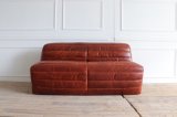 Vintage Brown Color Leather Sofa Classical Style Chesterfield Sofa