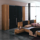 Hot Sale High Glossy Sliding Door Wardrobe with Moistureproof Particleboard