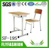 Factroy Cheap Wood Desk and Chair School Furniture University Desk Sets for Sell