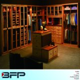 Classical Wooden Walk in Wardrobe Home Furniture Solid Wood