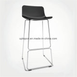 Simple Design Metal Legs Bar High Chair with Plastic Seat (SP-UBC323)