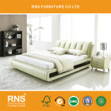 B105 The Modern Designed Double Bed Is Soft and Comfortable