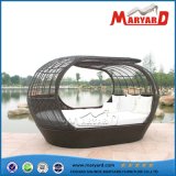 Outdoor Balcony Furniture Waterproof Cushion Rattan Oval Round Daybed with Tent