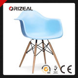 Replica Home Furniture Modern Designer Eames Daw PP Plastic Leisure Chair (OZ-1153W)