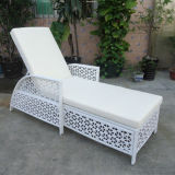 White Rattan Outdoor Chaise Lounge (SL-07001)