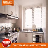 Chinese Factory White Painted Shaker Solid Wood Kitchen Furniture