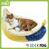High Quality Crescent Shape Soft Warm Pet Bed (HN-pH578)