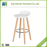 Colorful Plastic Stack Able Bar Stool with Beech Wood Legs (Barry)