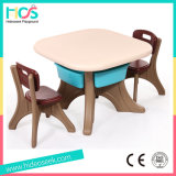 Plastic Kids Table and Chairs (HBS17076A)