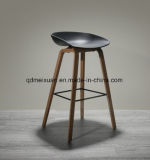 Contracted Northern Wind Fashion Creative Personality in Denmark Chair Stool Designer Solid Wood PP Bar Chair (M-X3660)