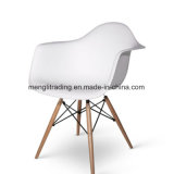 Modern Wood Leg Armrest PP Plastic Chair
